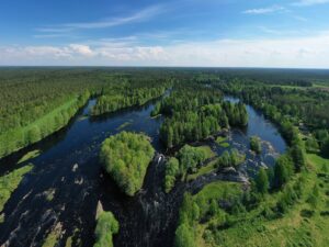 Ilmakuva Koitelinkoskesta kesällä